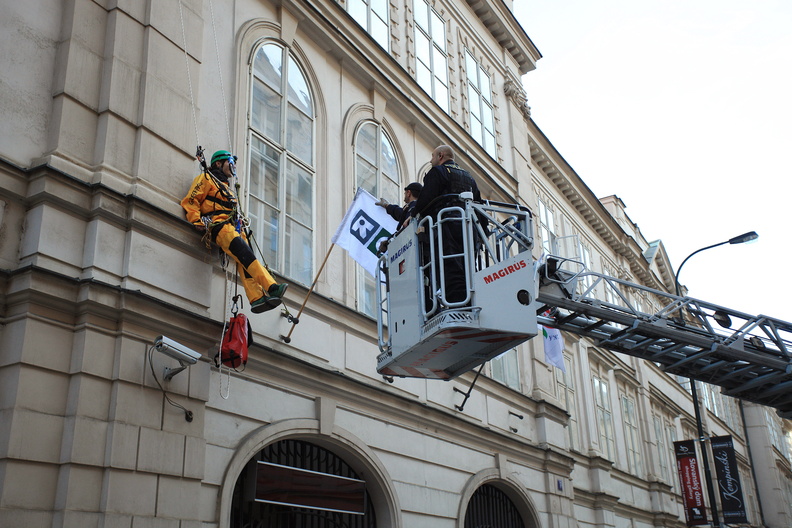 20121010_GREENPEACE_079.jpg
