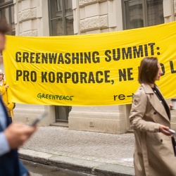 Protestní_happening_Green_Deal_Summit_2024