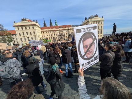 PXL 20251019 104639139