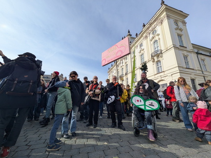 PXL 20251019 103929137