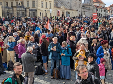 PXL 20251019 102549370