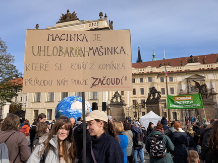 PXL 20251019 102140141