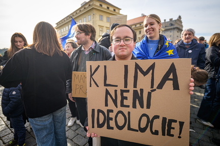 2025 10 19 MZP Macinka Hradcanske nam 2400px ZWL-0868