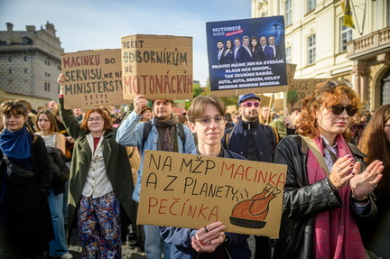 2025 10 19 MZP Macinka Hradcanske nam 2400px ZWL-0913