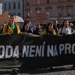 Olomouc demonstrace Příroda není na prodej 22.4. 2026